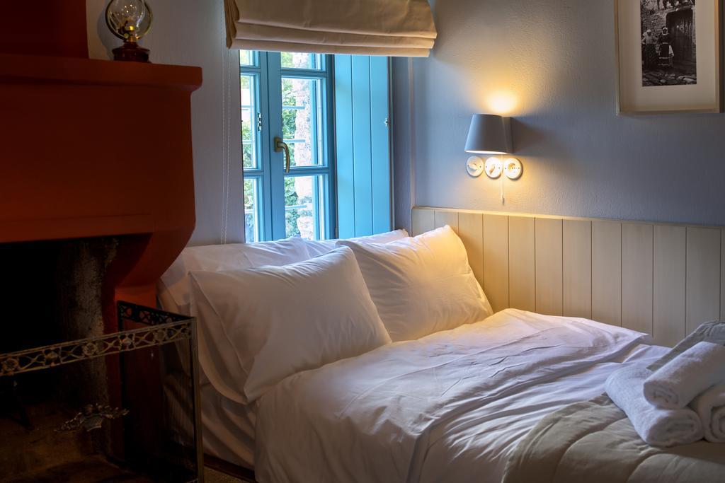 Virginia Hotel Asprangeloi Room photo
